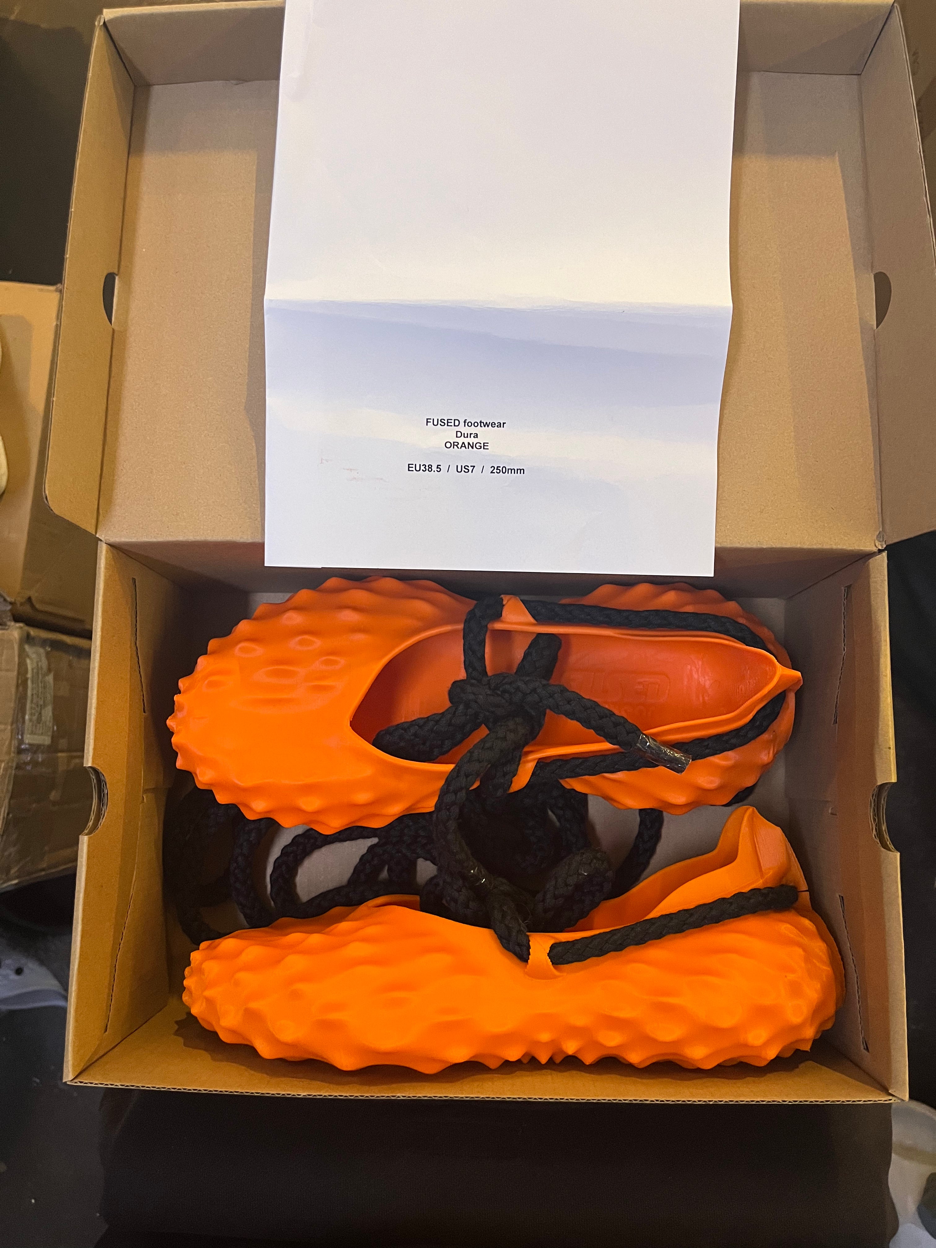 Dura in Orange